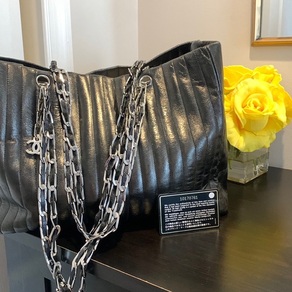 CHANEL LIGNE TOTE BAG 🌻LAMBSKIN CHAIN STRAP - Picture 15 of 17